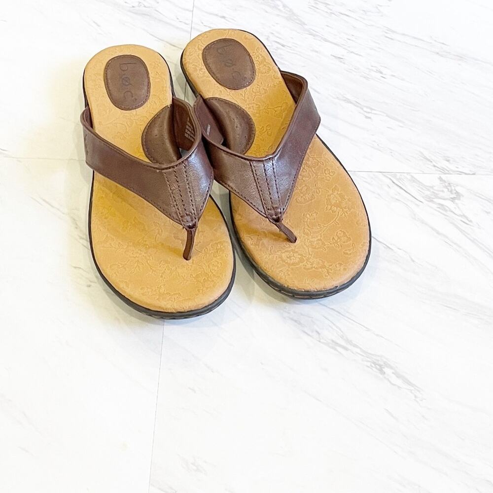 B.O.C Brown Thong Slip On Sandals Size 9M